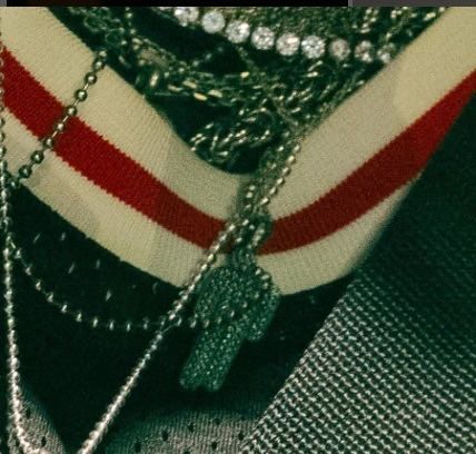Мерч Billie Eilish! Підвіска blohsh silver