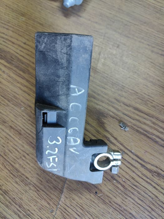 Audi A6 C6 klema pirotechniczna plusowa