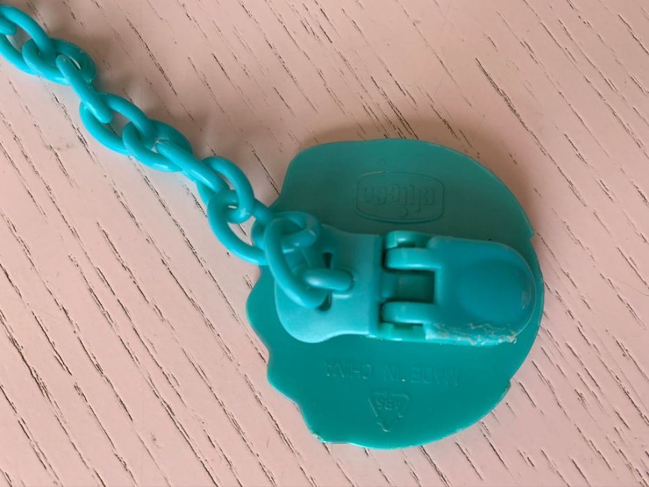 Держатель для соски цепочка chicco дракон прищепка