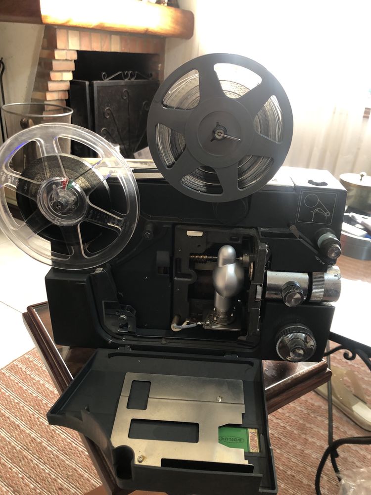Camara e projector 8 mm FUJICASCOPE M3  e FUJICA instante load Z1