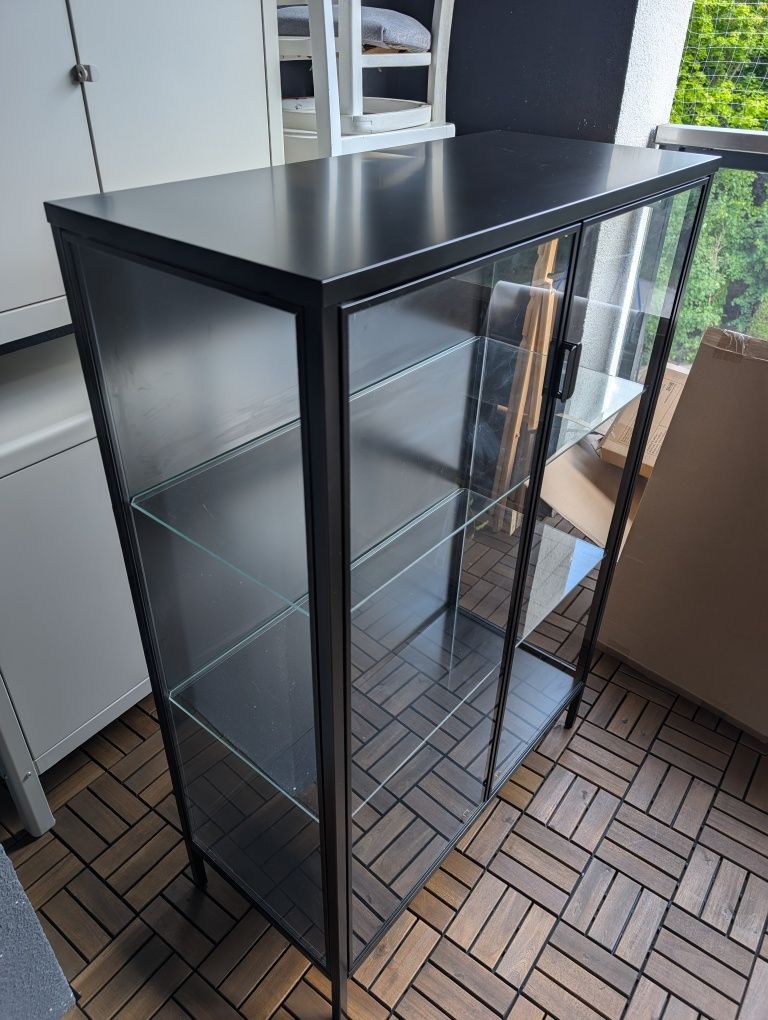 Witrynka IKEA RUDSTA - czarna, szkło