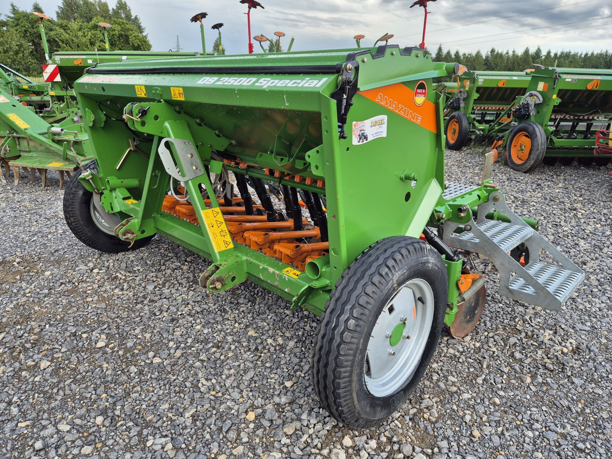Amazone D9 2500  talerzowy 2.5m ad siewnik zbożowy  Komputer.