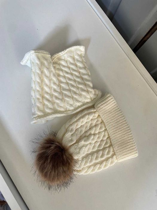 kapelusze, spinki, opaski na głowę, czapki z daszkiem, czapki zimowe