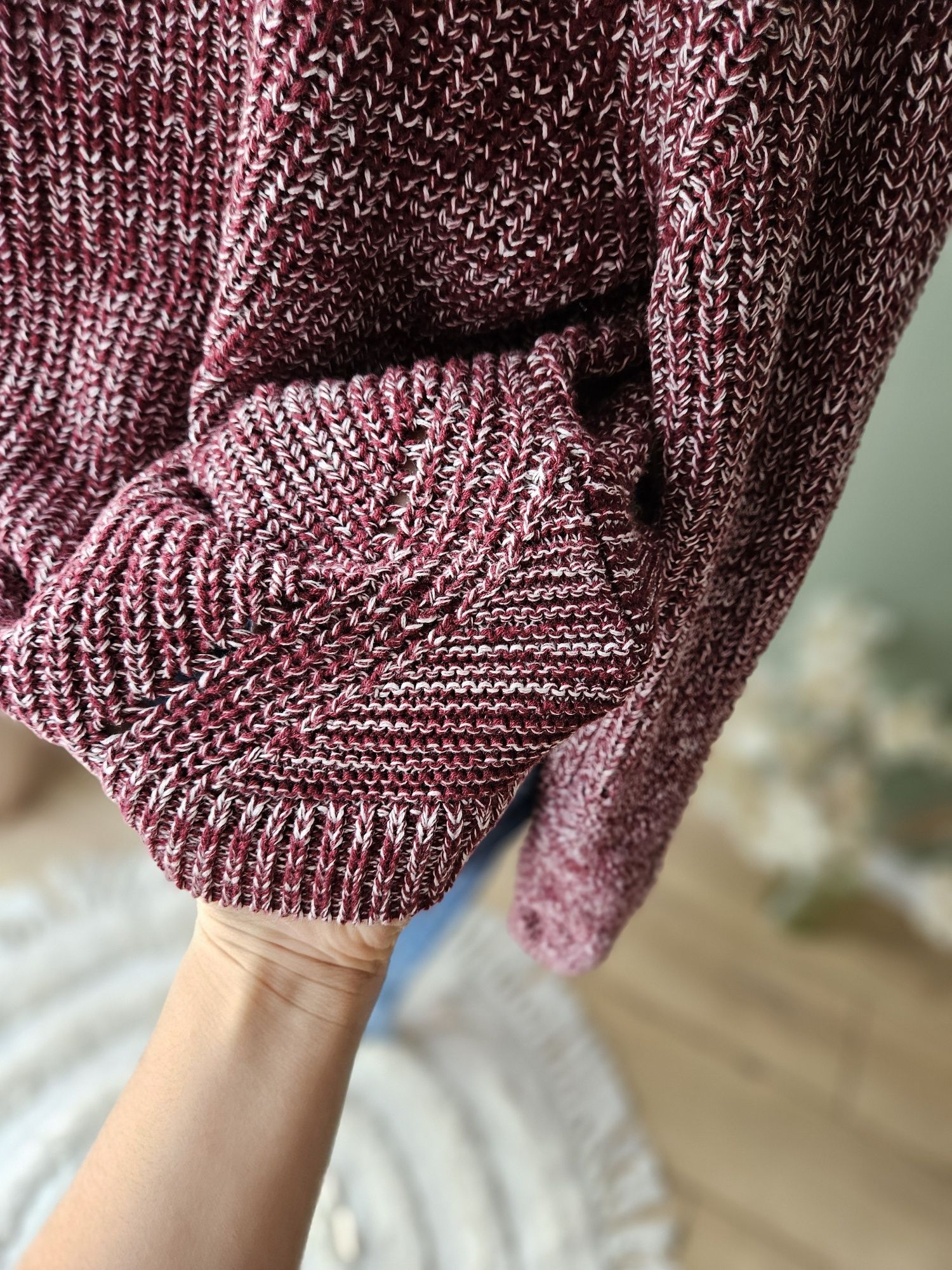 Sweter burgundowy damski casual H&M z ażurowym zdobieniami M capsule j