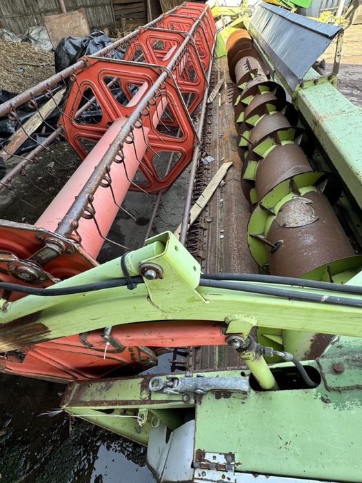 Жатка зернова Claas