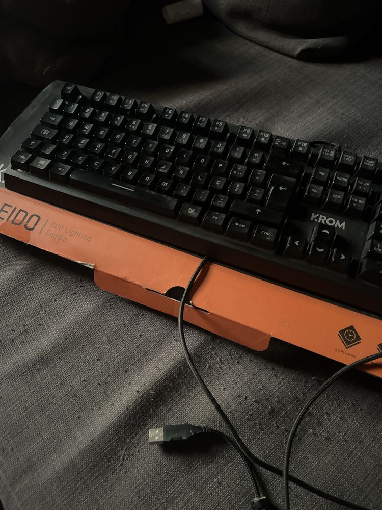 Teclado gaming krom