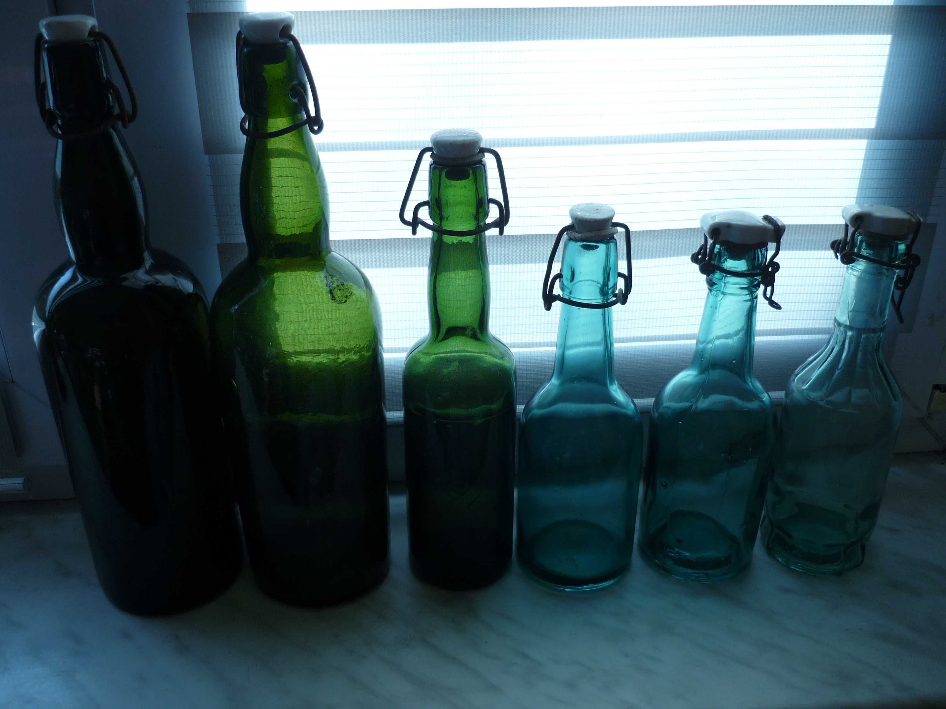 Butelki różne 6 sztuk.