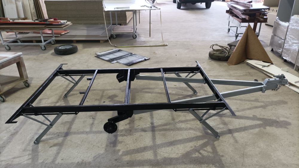 Vendo atrelado tenda