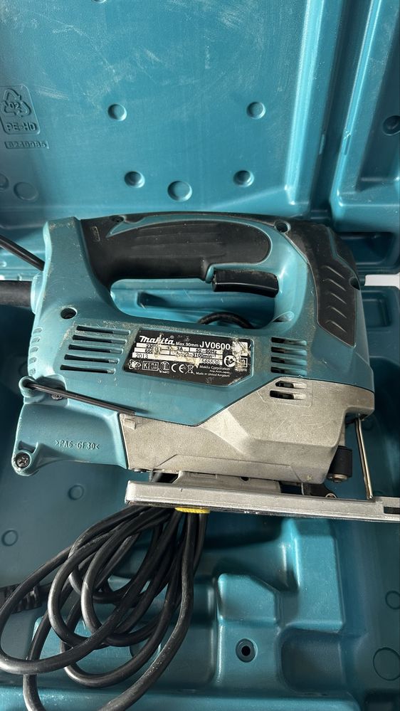 Лобзик Makita JV 0600