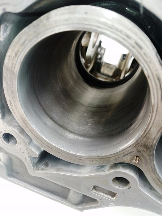 Blok Silnika 2Ad 2.2 D4D Avensis Rav4 Corolla Verso Is200 Auris