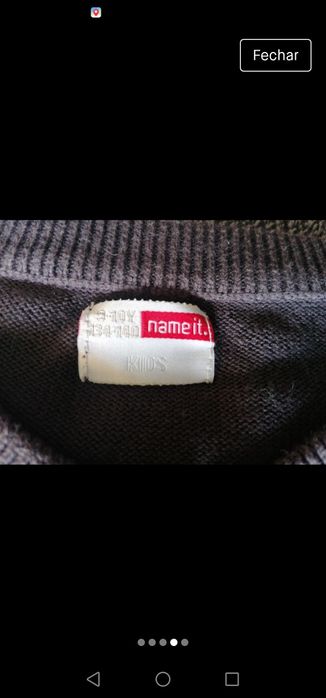 Camisola cinzenta de bico