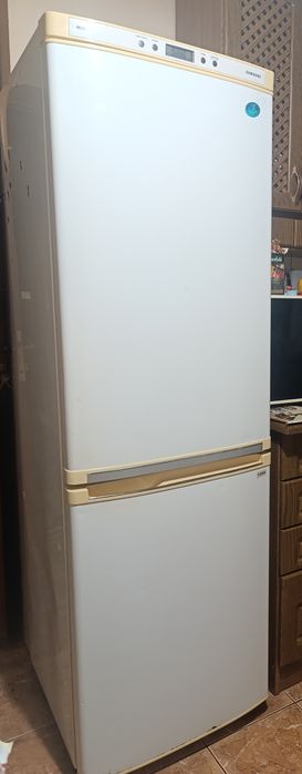 Холодильник самсунг