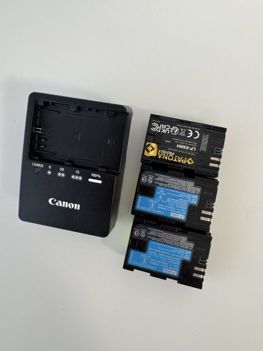 Canon R6 + 3 baterias + Acessórios