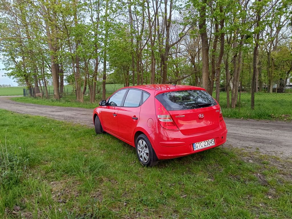 Hyundai i30 1.4 b