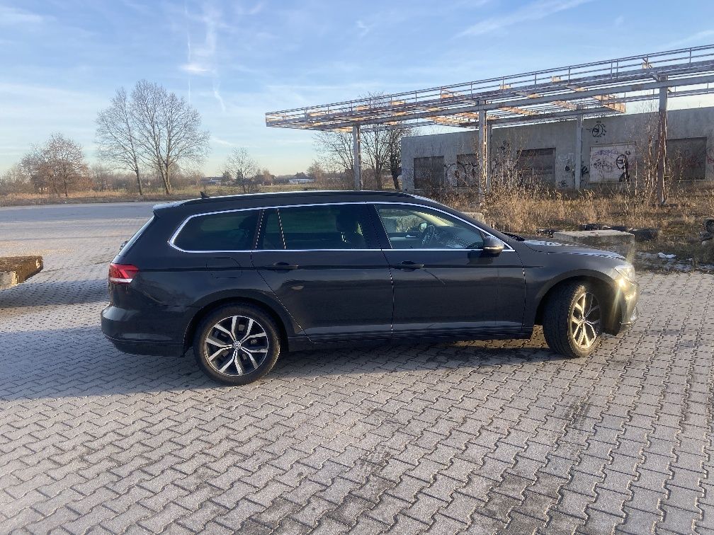 Passat B8 Polski Salon ( czytaj opis )