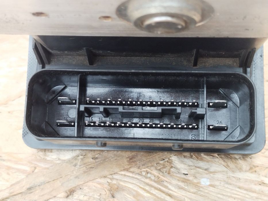 Opel Astra H 2004-2010 Zafira B блок АБС ABS 13246535