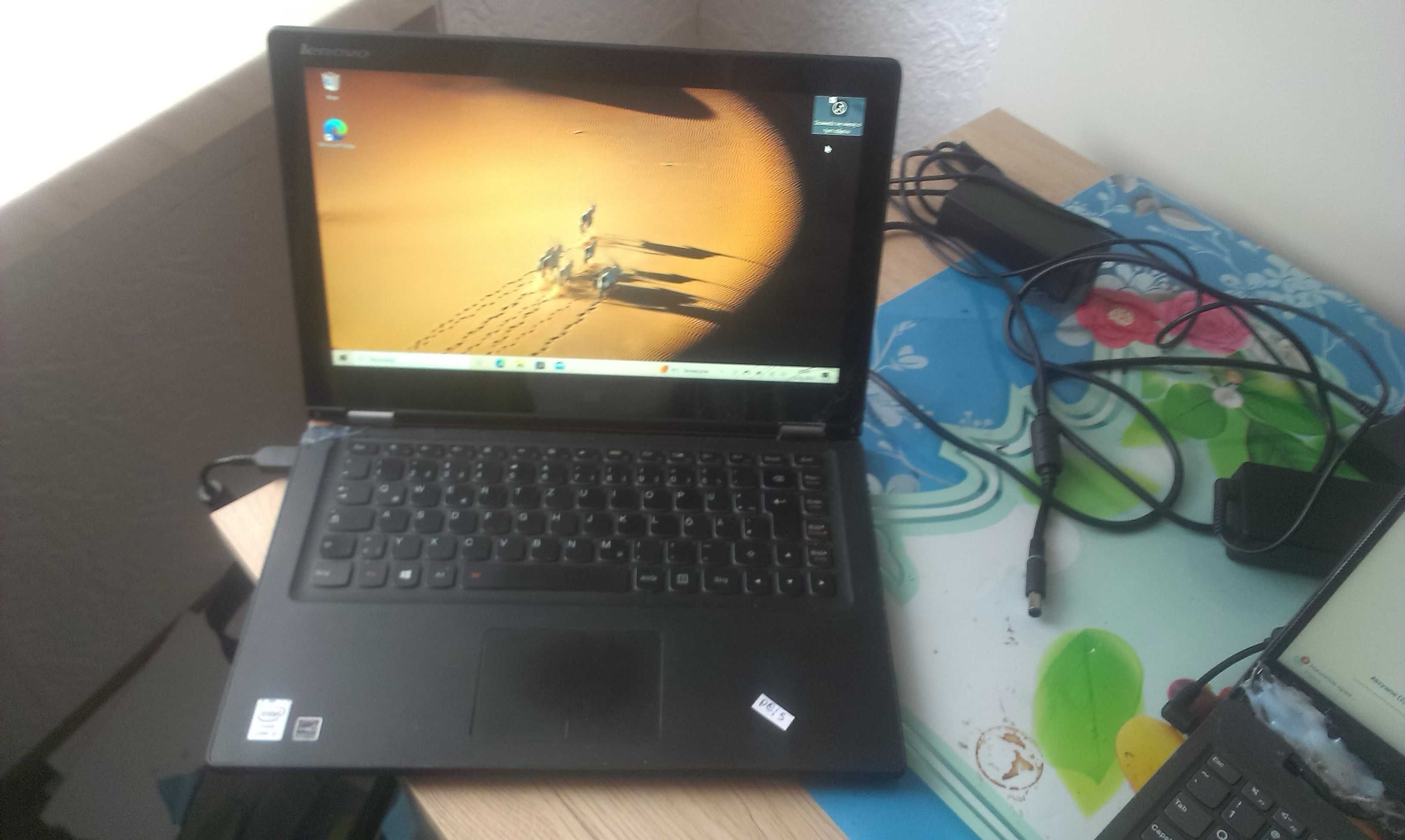 sprzedam lenovo yoga 2 13.intel core i3-4030u cpu 1,90ghz,1,90ghz.4wat
