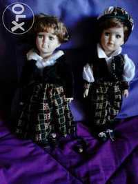 Boneca de porcelana 'Gémeos vão à escola'