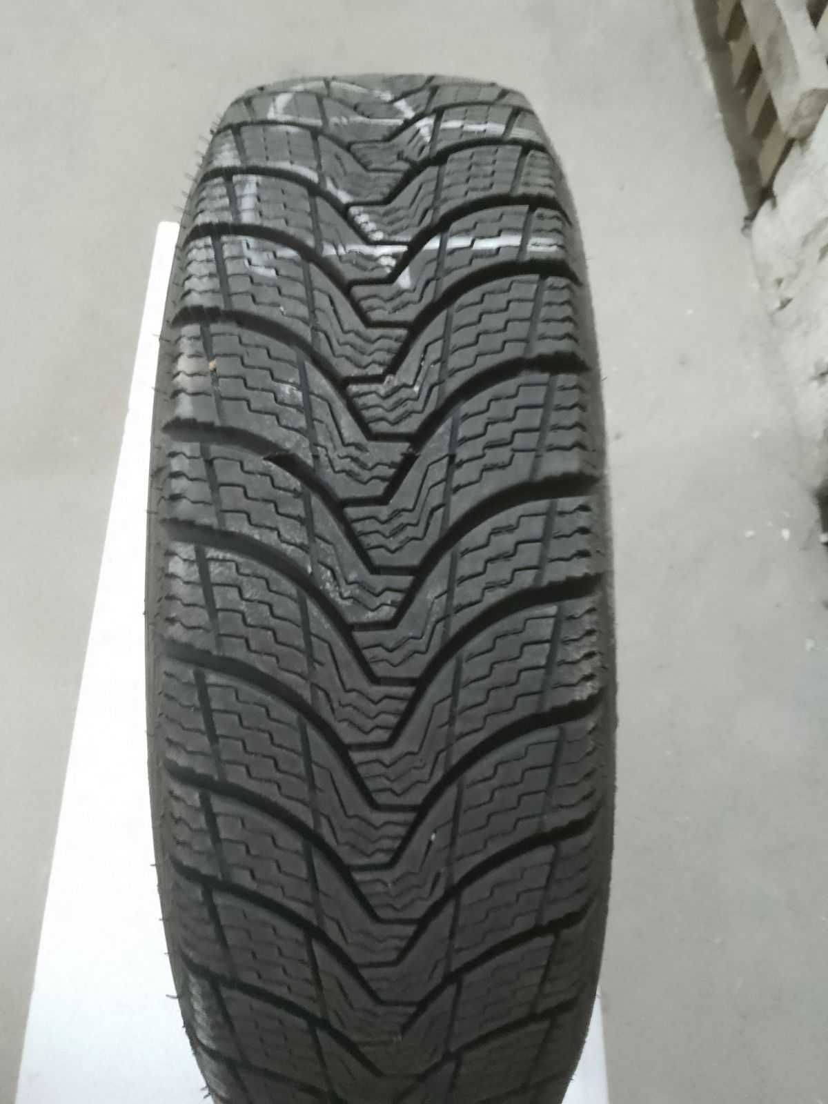 Opony zimowe 165/70 R14