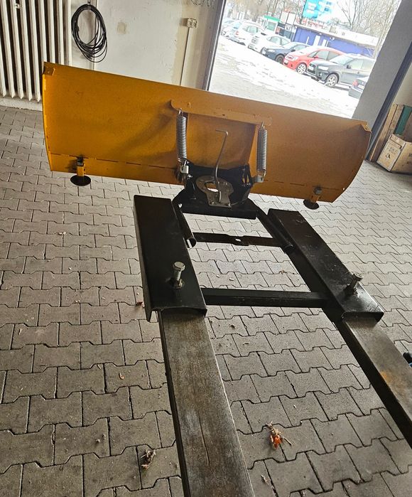 Pług do odśnieżania