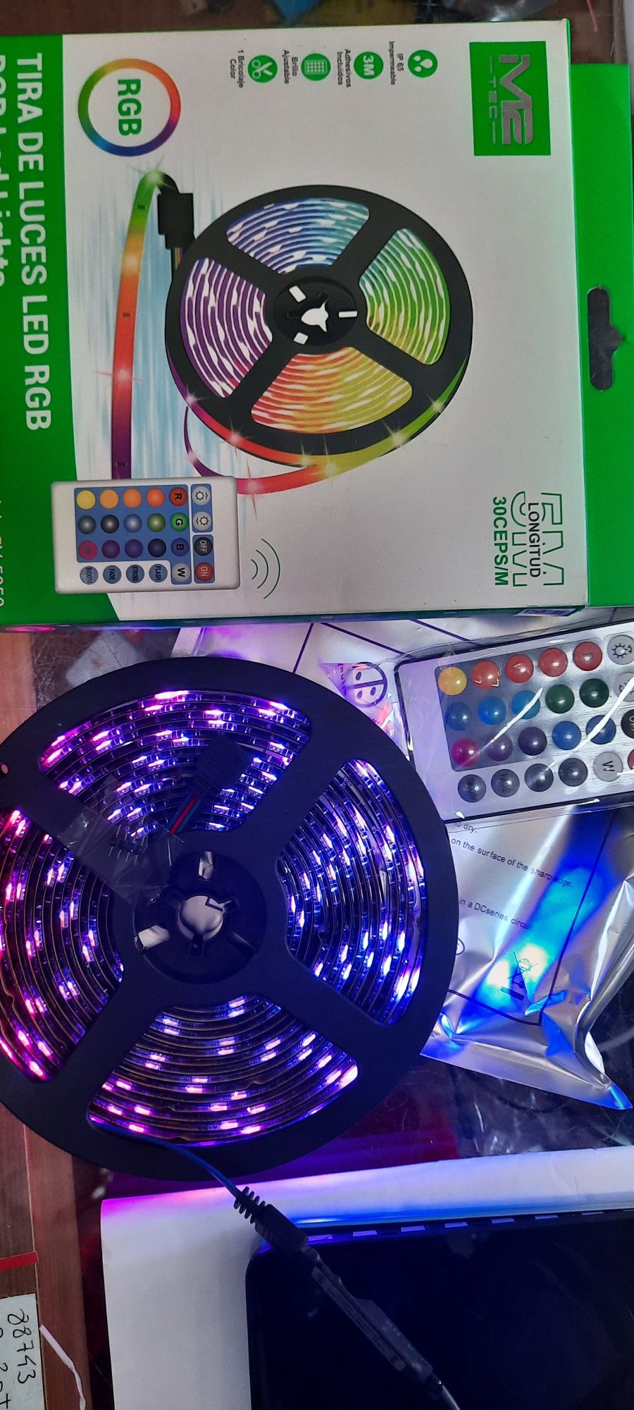 Fitas de leds RGB com comando a distância