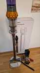 Odkurzacz Dyson V15 absolute detect z akcesoriami