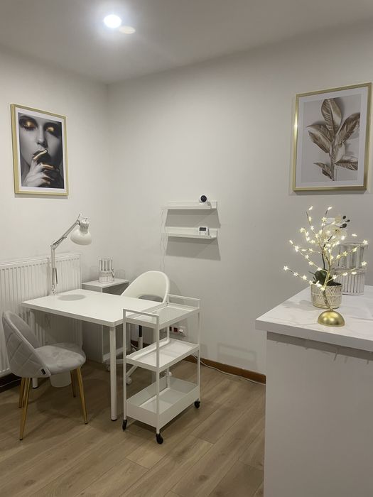 Sprzedam meble stanowisko Manicure , gotowe stanowisko