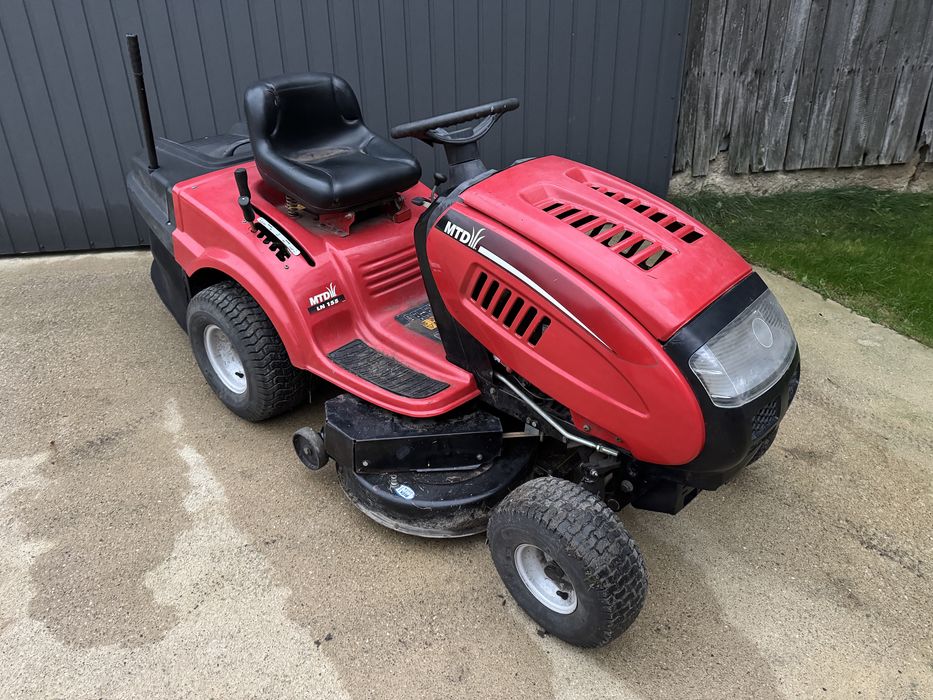 Traktorek kosiarka MTD LN155