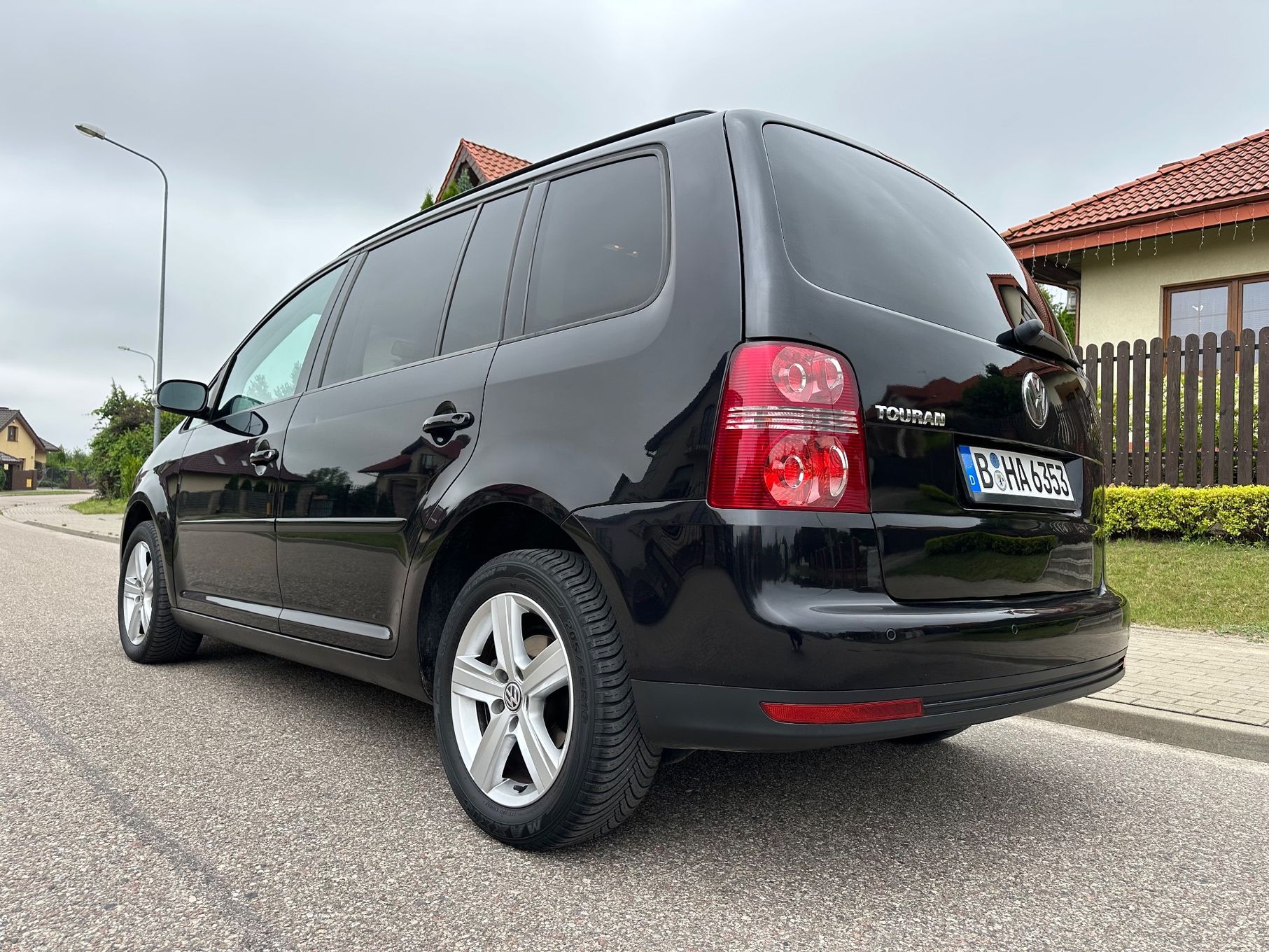 Volkswagen Touran 1.6 MPI/ Lift/ 7 osób/ Climatronic/ Park assist/ z Niemiec