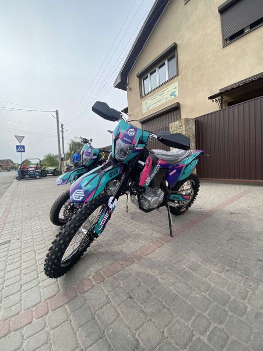 Мотоцикл Geon Dakar GNC 300