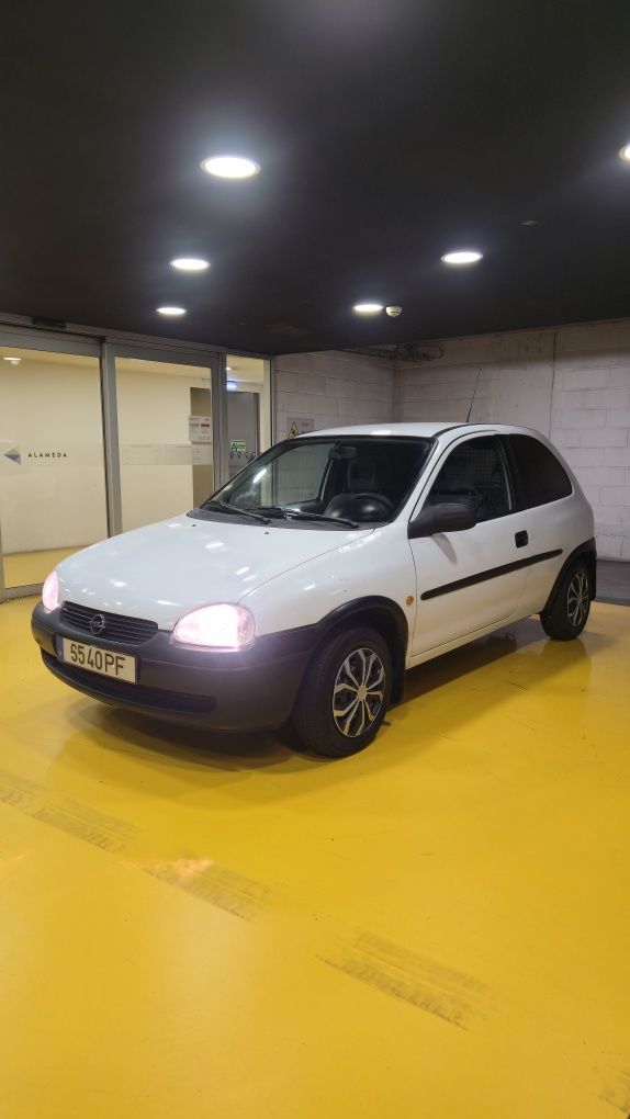 Opel Corsa 1.7 Isuzu  Diesel