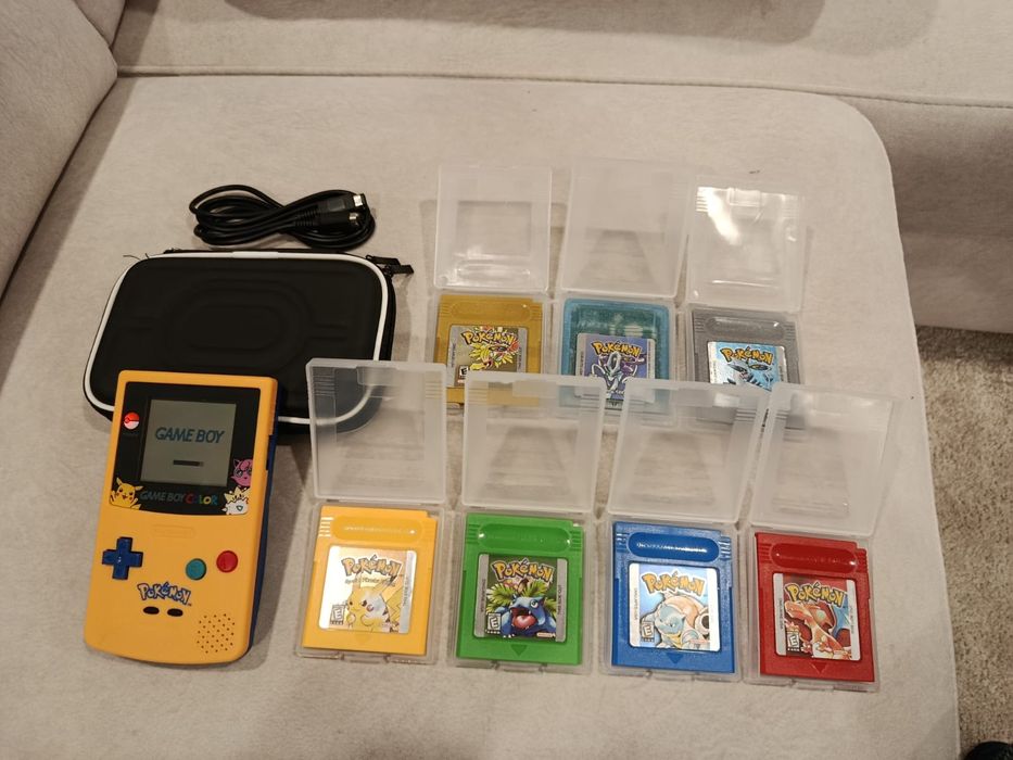 Conjunto Gameboy Color Pokémon com 7 jogos Pokémon cabo link e bolsa