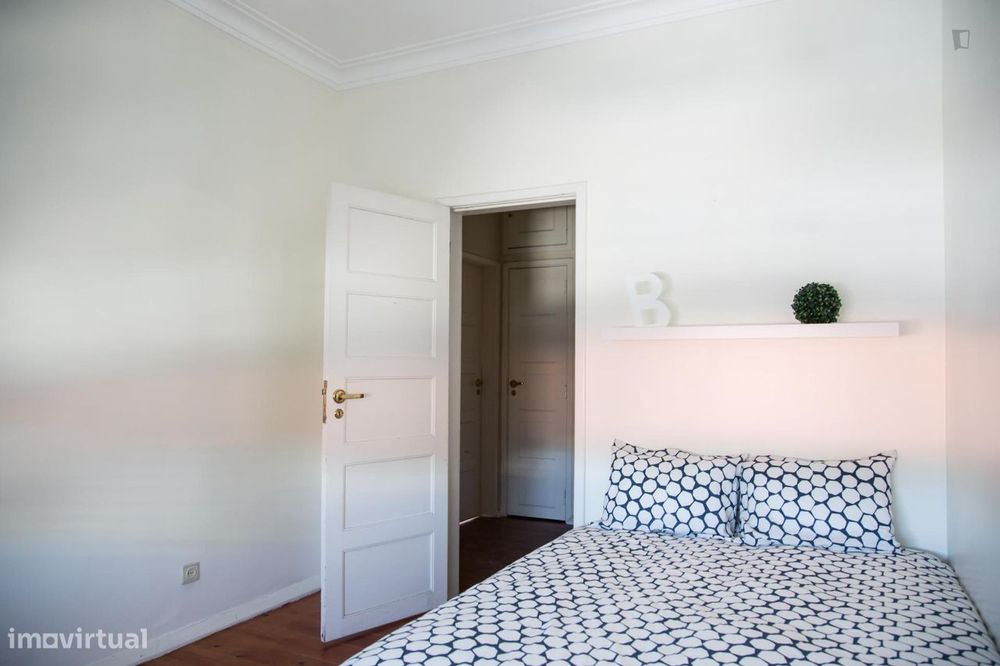 49081 - Quarto com cama de casal acolhedor e...