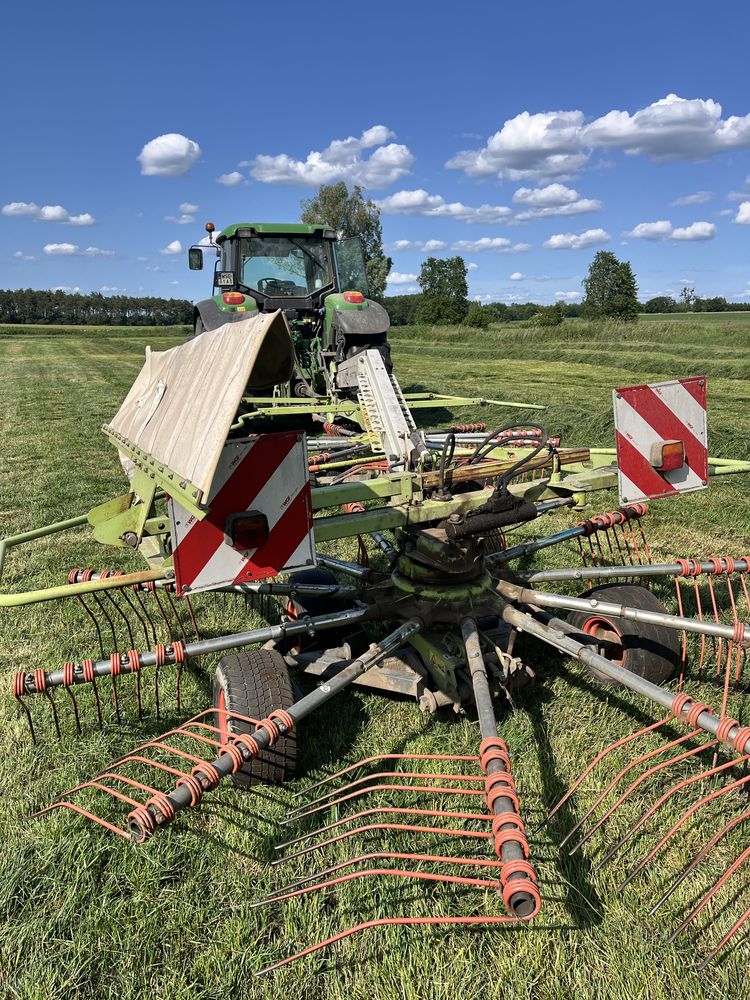 Zgrabiarka karuzelowa Claas (dwu karuzelowa nie pottinger krone samasz