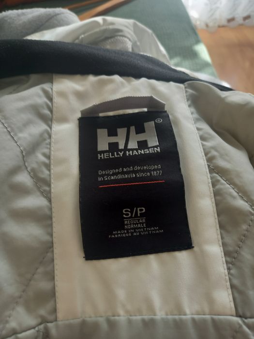 Biała na ocieplanej podszewce parka HELLY HANSEN  rozmiar S