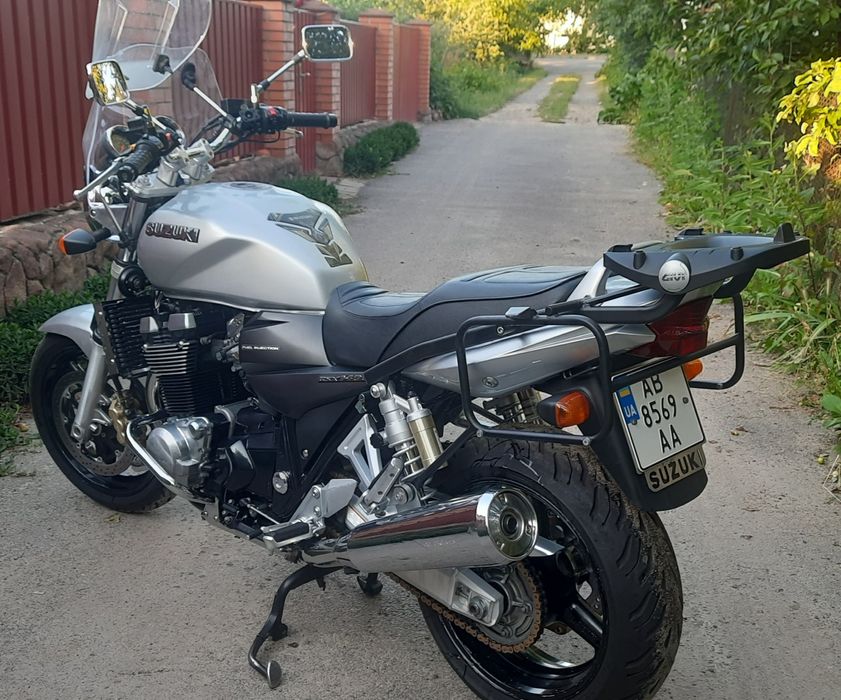 Suzuki GSX 1400  [ не хонда ямаха кавасакі )