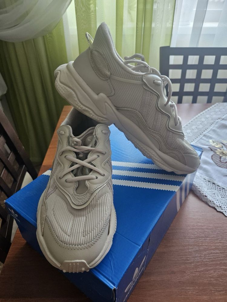 Adidas ozweego ОРИГІНАЛ! 44 розмір