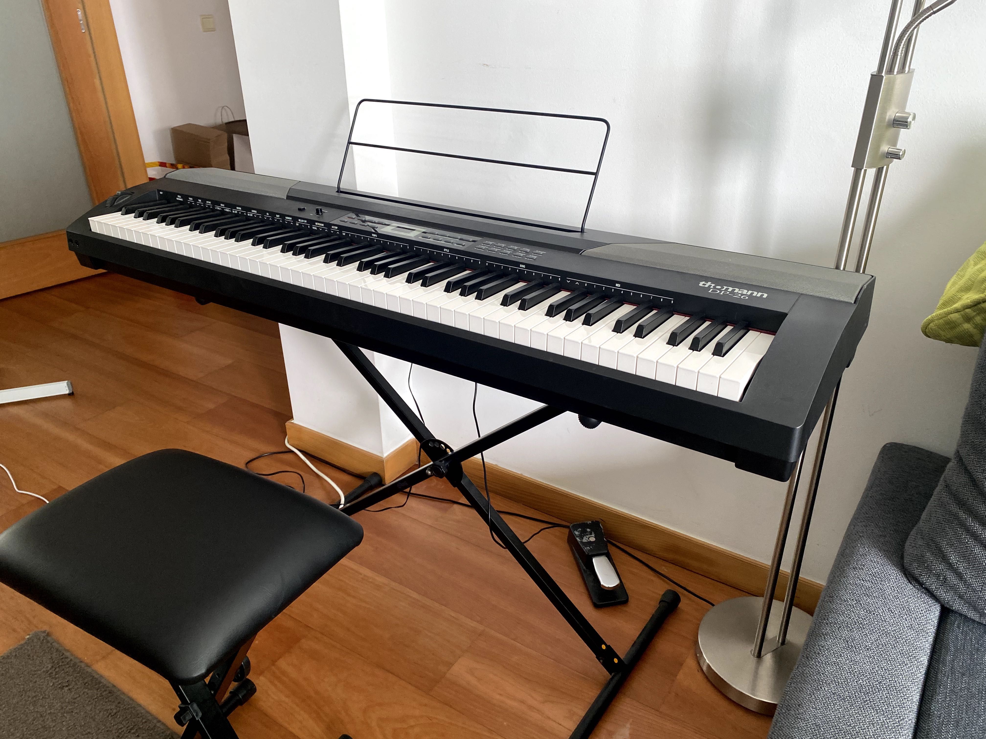 Teclado profissional - Thomann DP-26