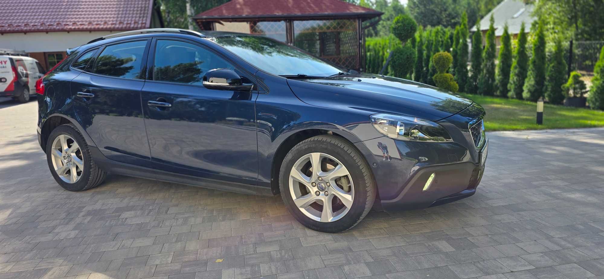 Volvo V40 CROSS COUNTRY 1.6 180KM 2014r. benzyna 54 tyś km - IDEALNY