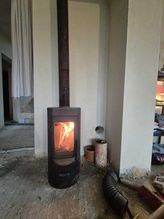 kominek koza nordflam Piec żeliwny kominkowy Tara 6 kW