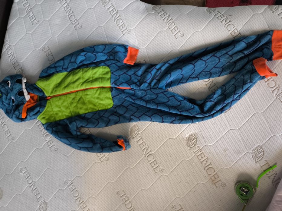 Kostium strój przebranie na bal karnawałowy smok dinozaur 122 128