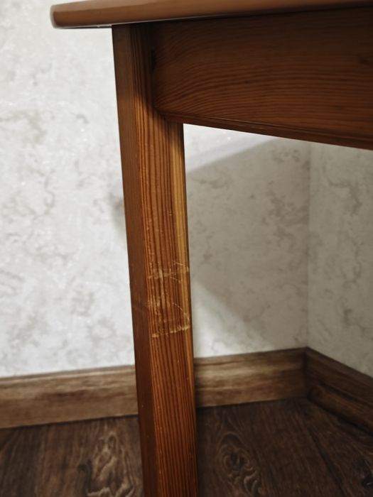 Стіл дитячий зі стільцями