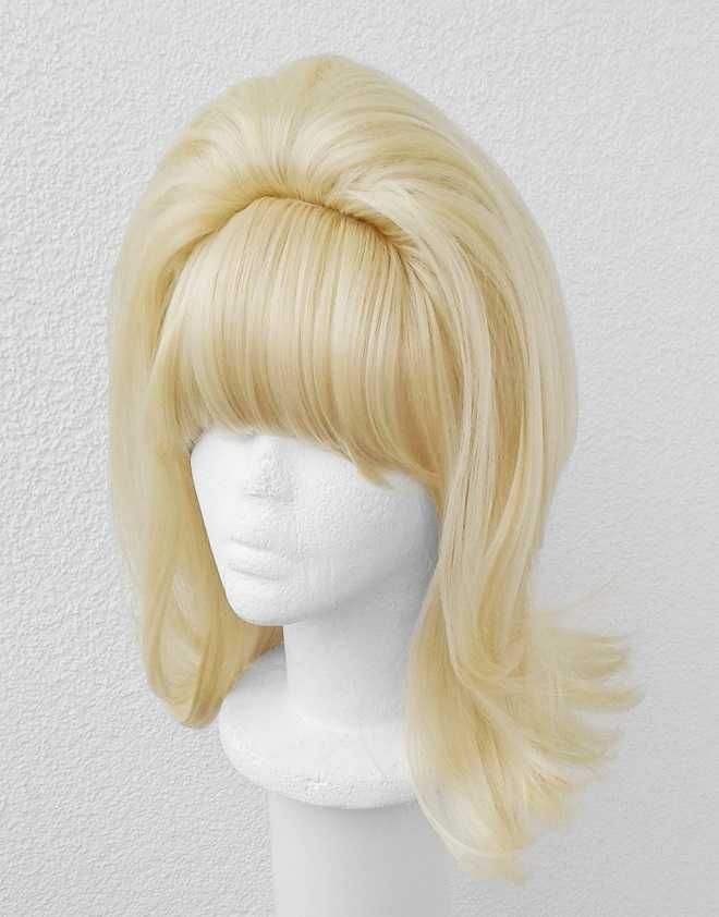 Blond peruka z prostą grzywką cosplay wig Fryzura lata 60 70