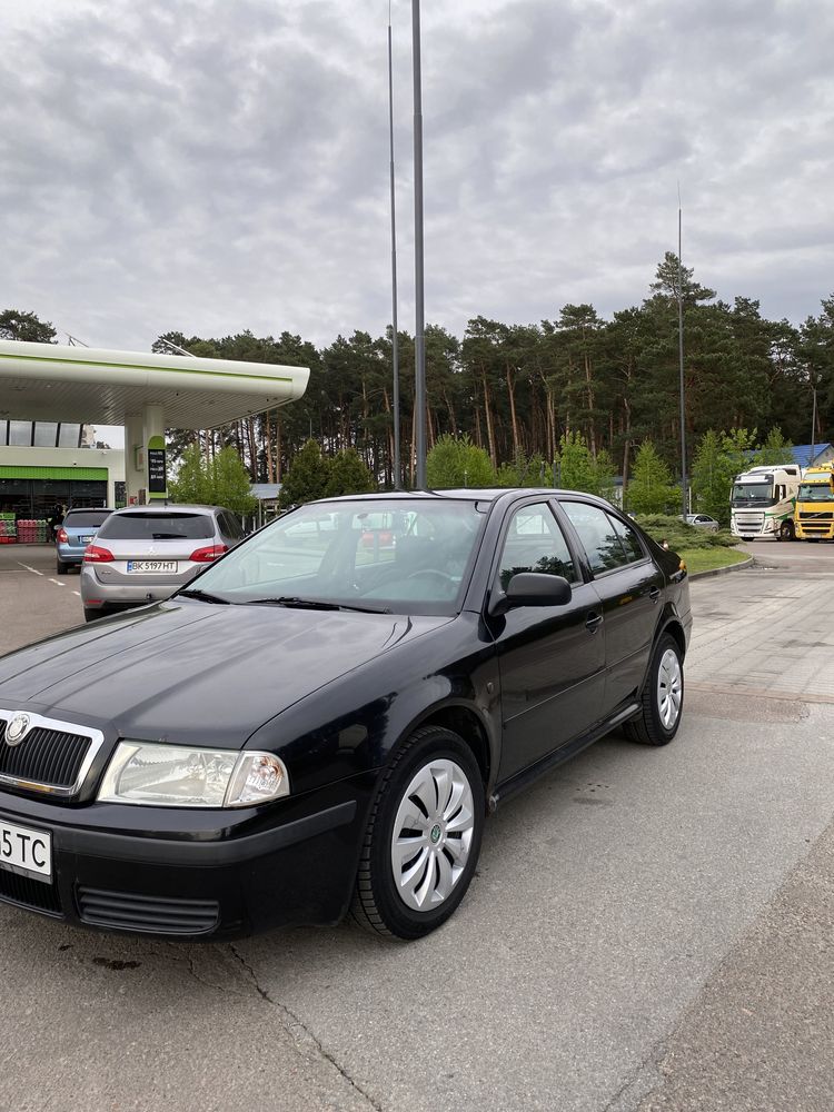 Продам Skoda Octavia 1.6