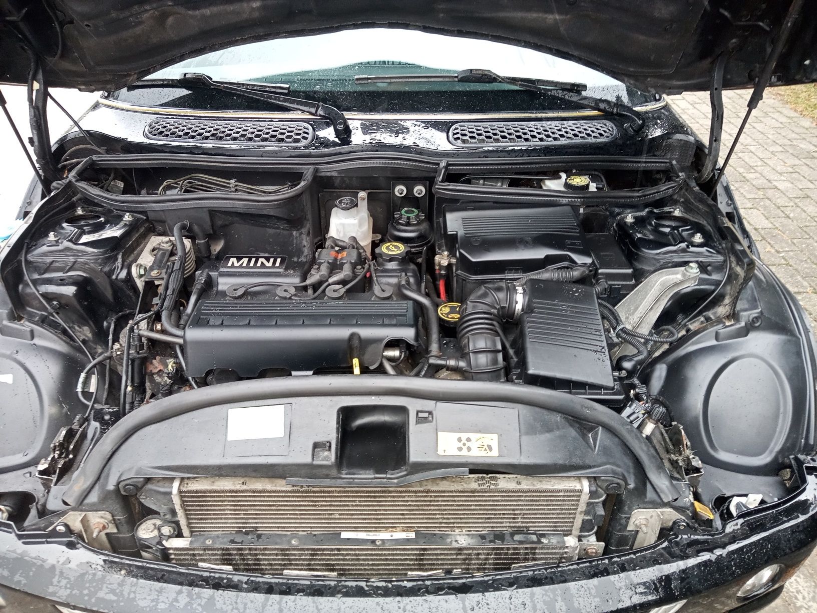 Mini Cooper 1.6B. 90KM