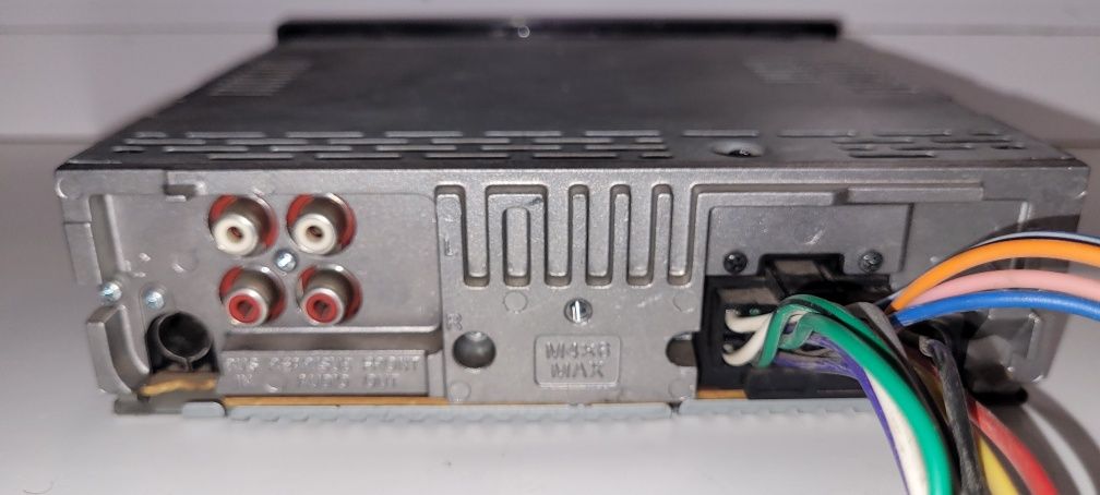 Продам автомагнитолу sony