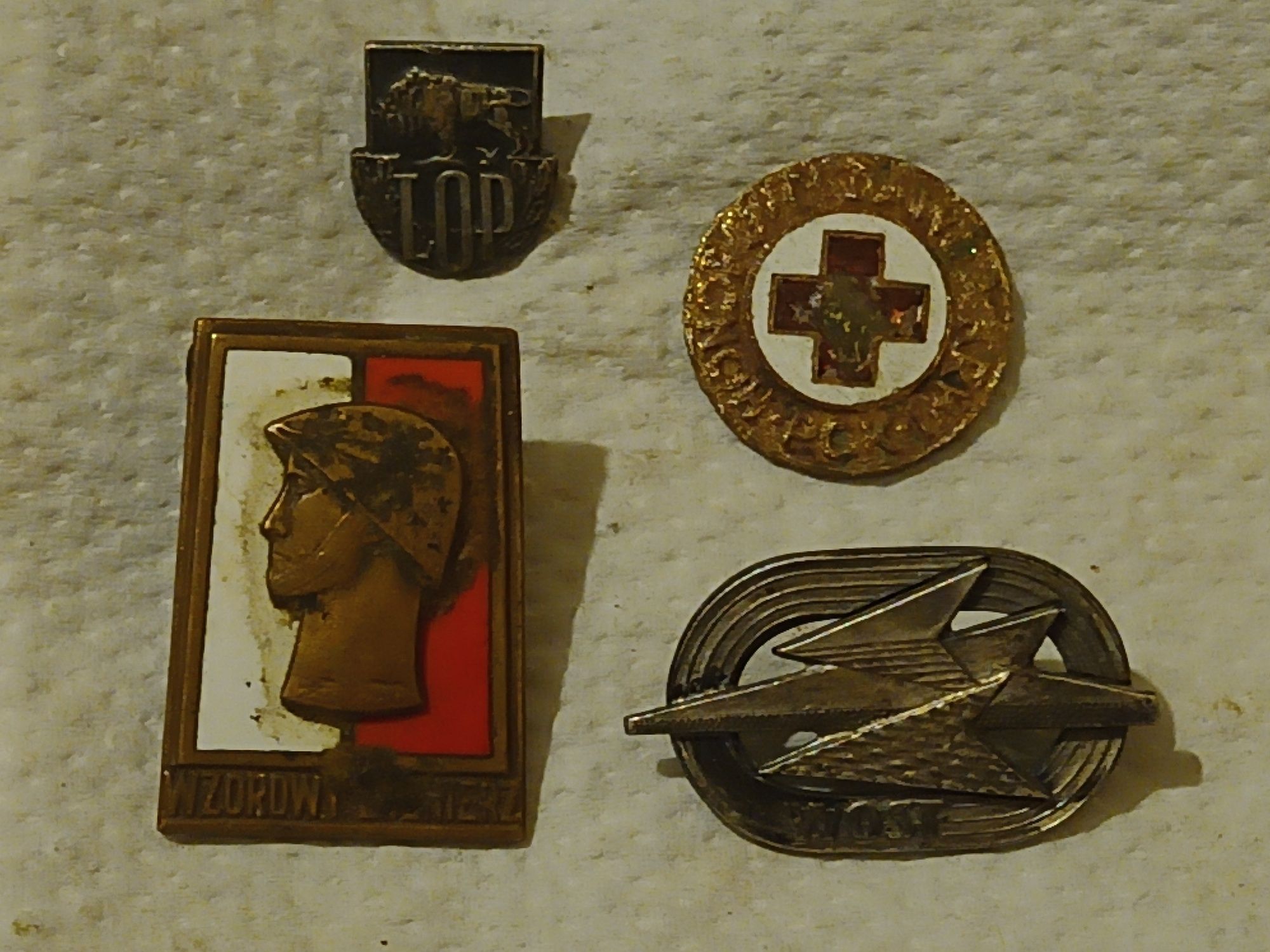 Stare odznaki PRL, zestaw