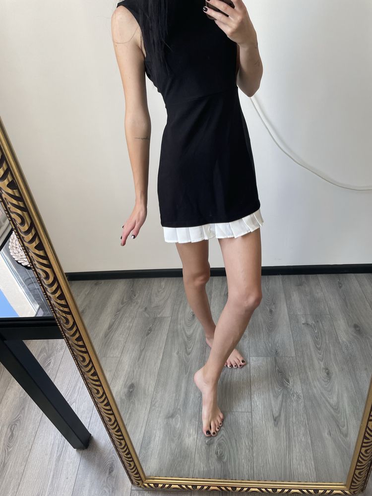 Плаття коротке