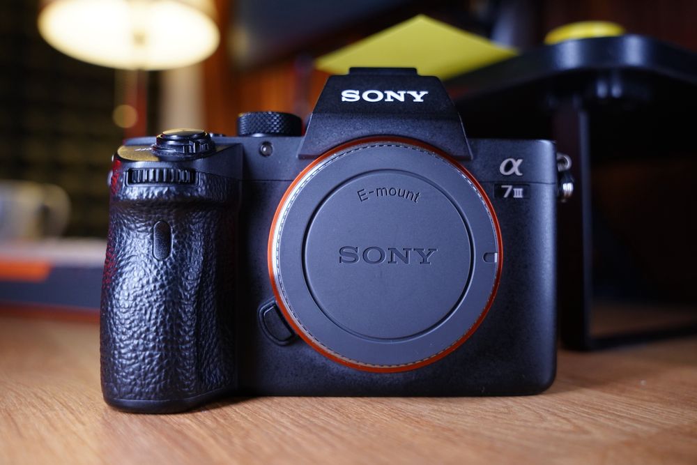 Sony a7 iii + klatka (alfa 7 mark 3)