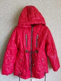Курточка для дівчинки 122 р демисезонна червона